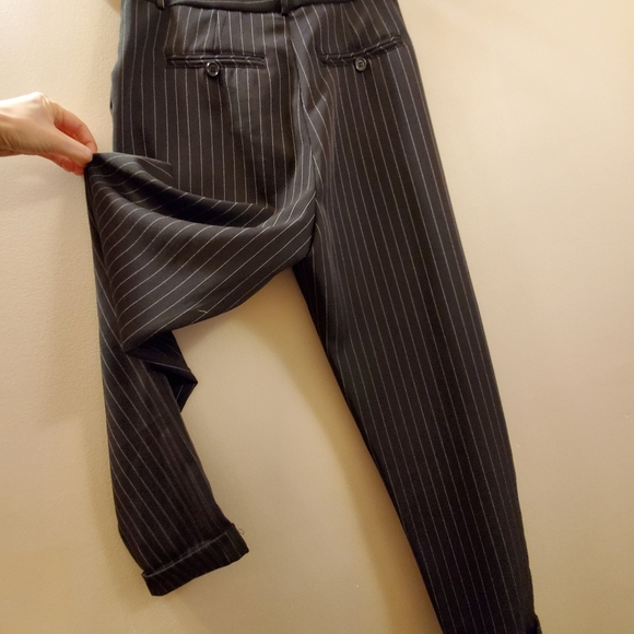 Forever 21 pinstripes tailor pants small size - Picture 6 of 6